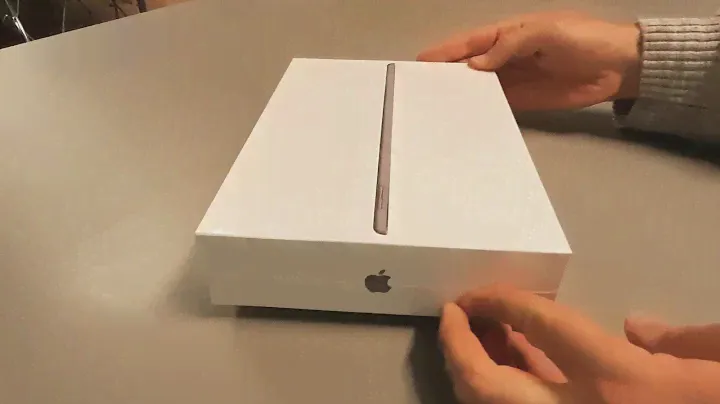 UNBOX Apple iPad 8th gen SpaceGray + shild ENGLISH